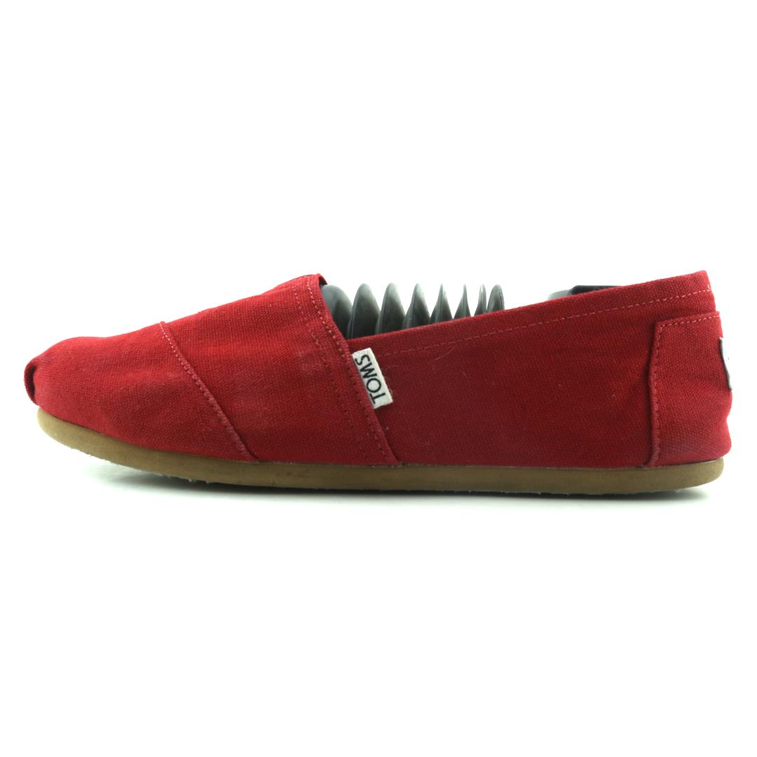TOMS .