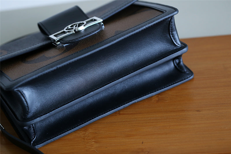 Fan Fashion Lu-Vi bags - 8143