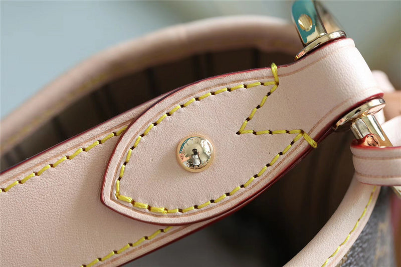 Fan Fashion Lu-Vi bags - 8025