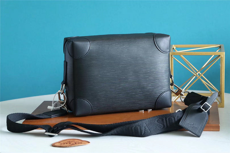 Fan Fashion Lu-Vi bags - 10401