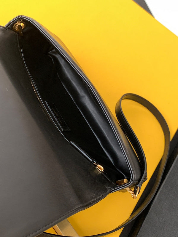 Amelia - YSL Bag - 4171