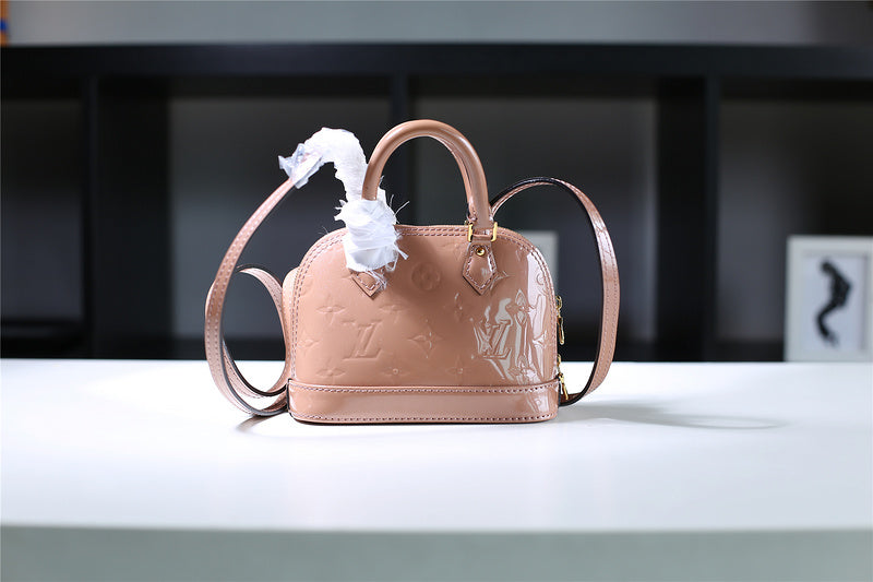 Amelia - LOV Lady Bags - 1921