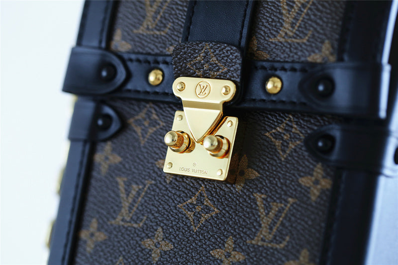 Fan Fashion Lu-Vi bags - 9052