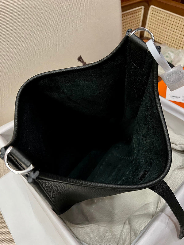 LO - HMS Luxury Bags - 975