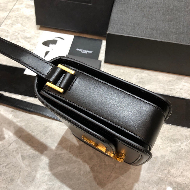 Amelia - YSL Bag - 3709