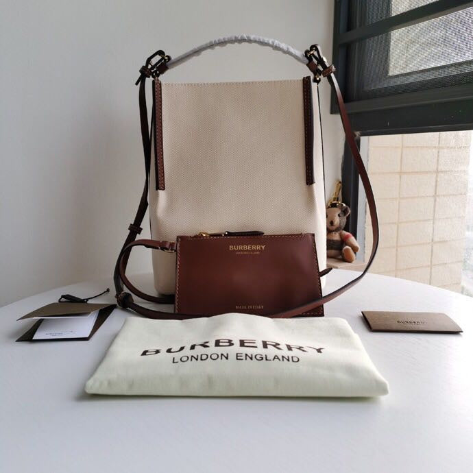 Burberry Bags - Bagsattire   208