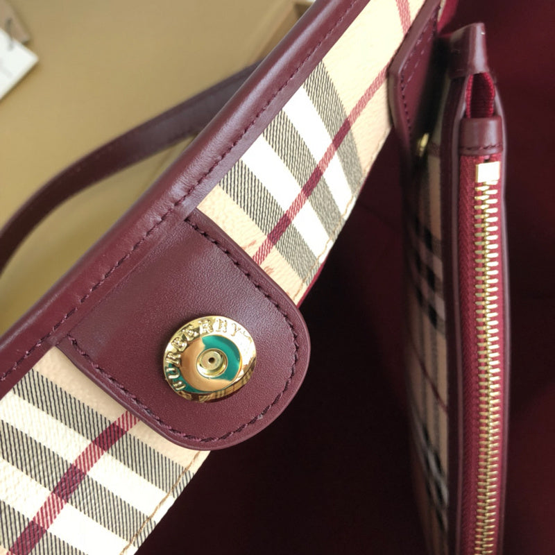 Burberry Bags - Bagsattire   355
