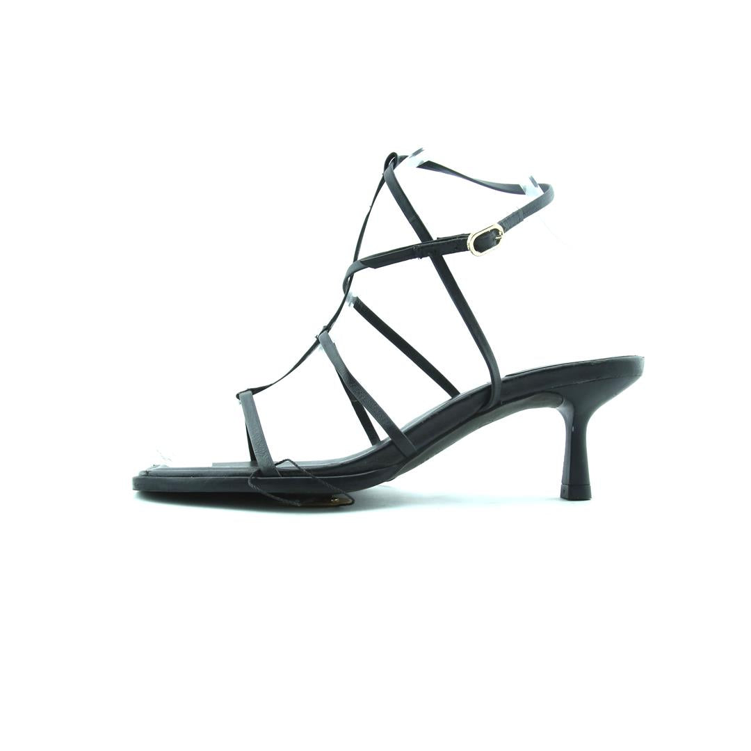 ZARA. .