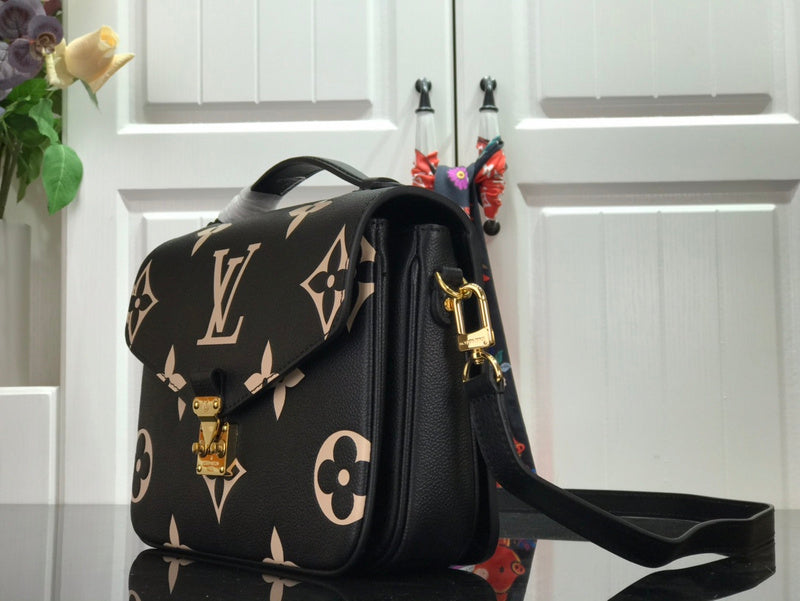 Fan Fashion Lu-Vi bags - 17632