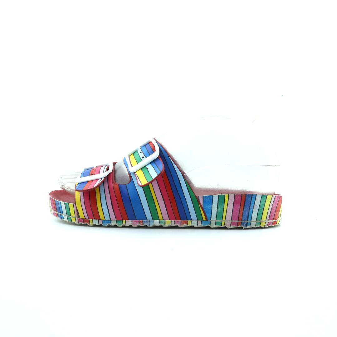 BETSET JOHNSON .