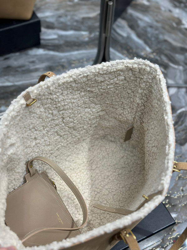 Amelia - YSL Bag - 3944