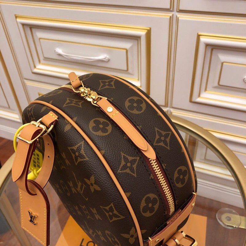 Fan Fashion Lu-Vi bags - 17800