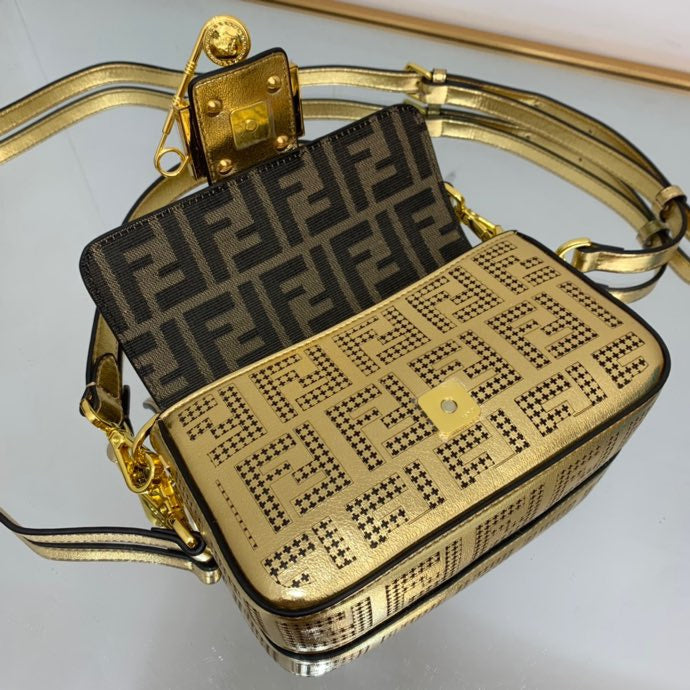 Amelia's Bag Gallery - VAR Bags - 235