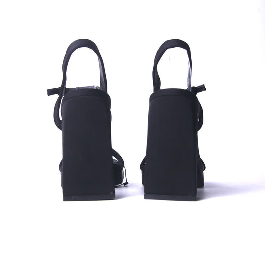 STRADIVARIUS .