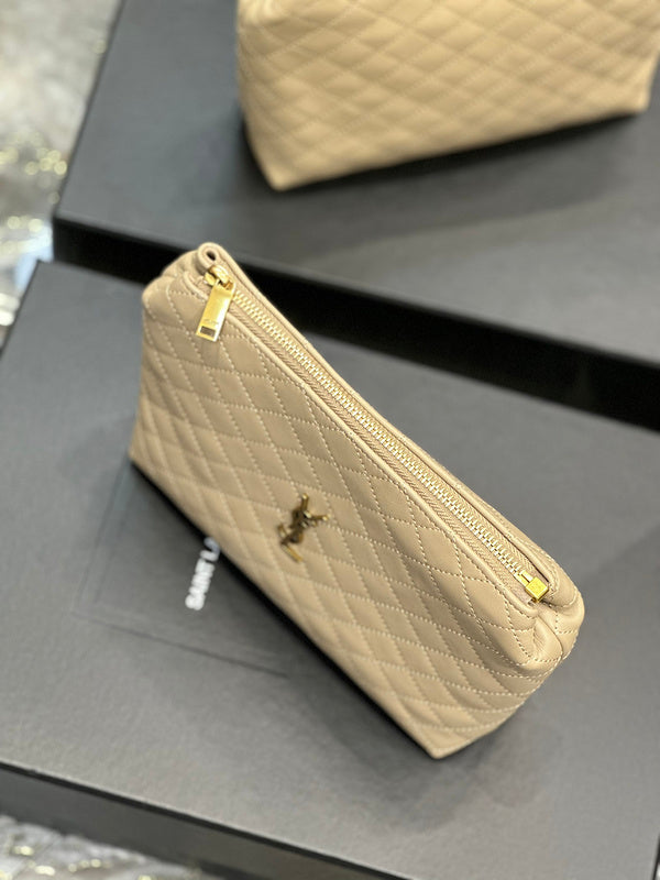 Amelia - YSL Bag - 2515