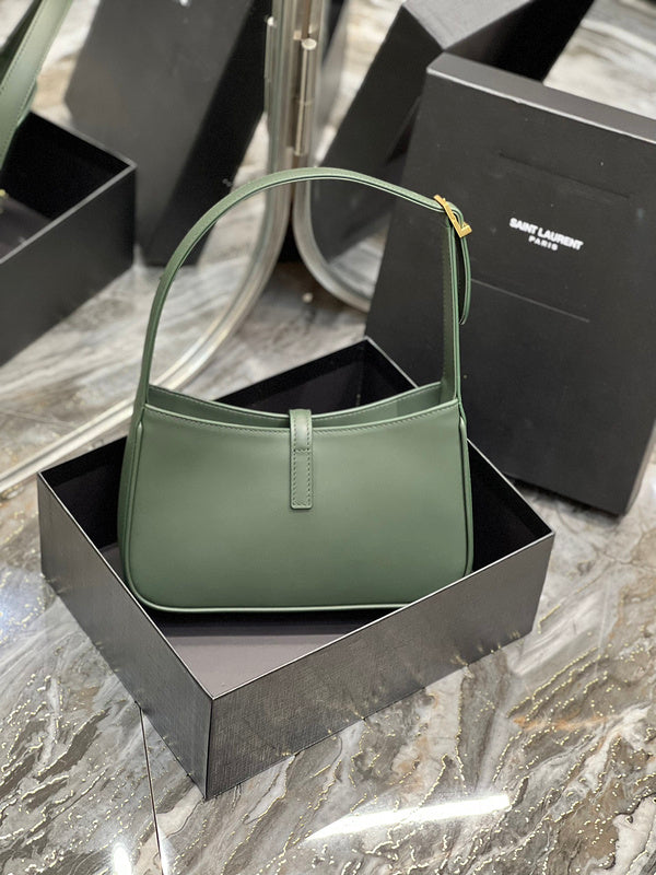 Amelia - YSL Bag - 2480