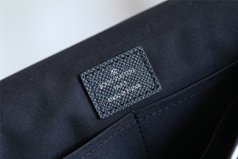 Fan Fashion Lu-Vi bags - 10498