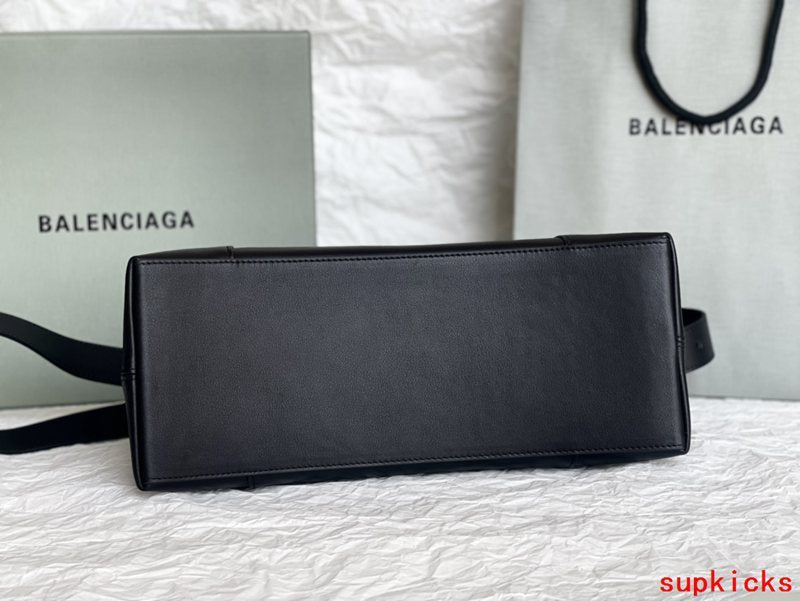 Amelia- BG Hourglass Bags - 035