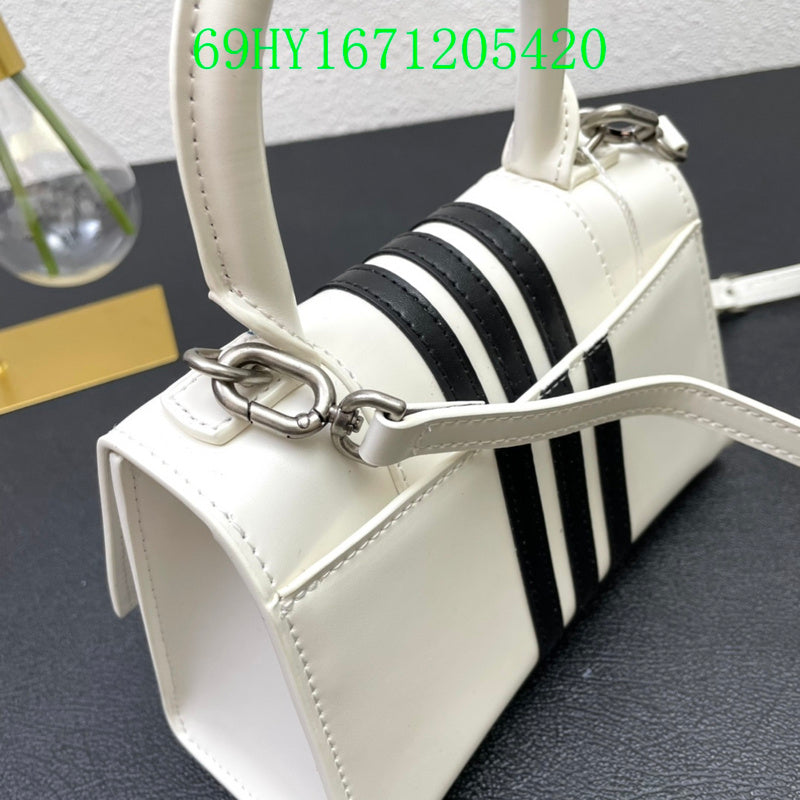 Amelia - BGA Bags - 1954