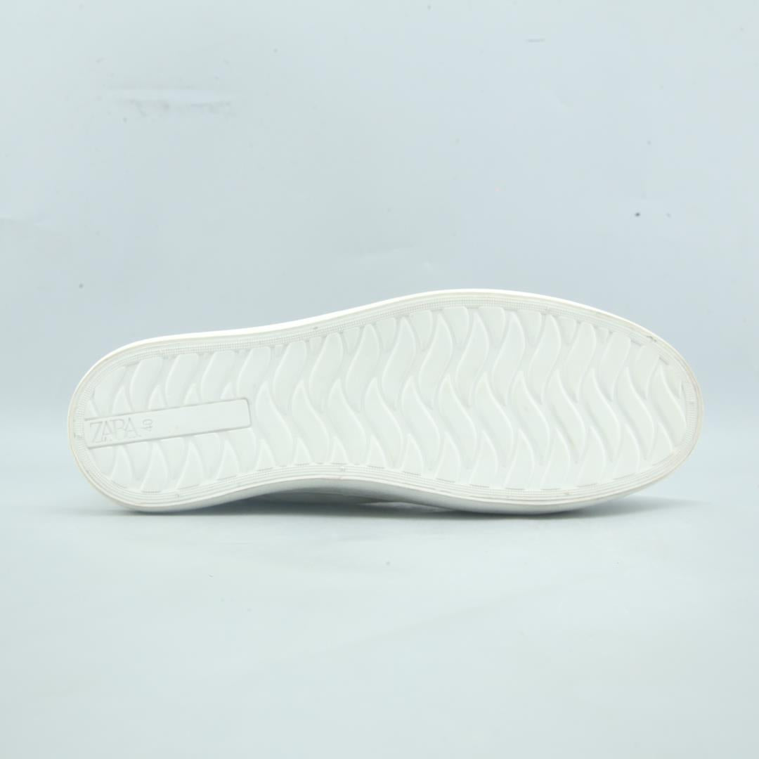 ZARA. .