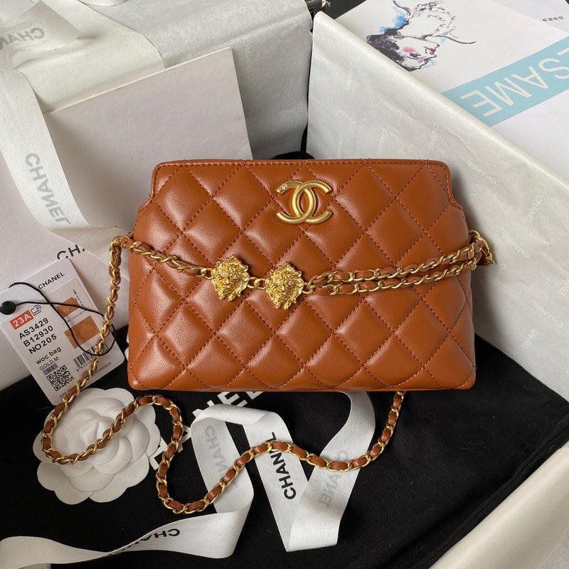 Wellow Bags - Chanel - Bags  - 220