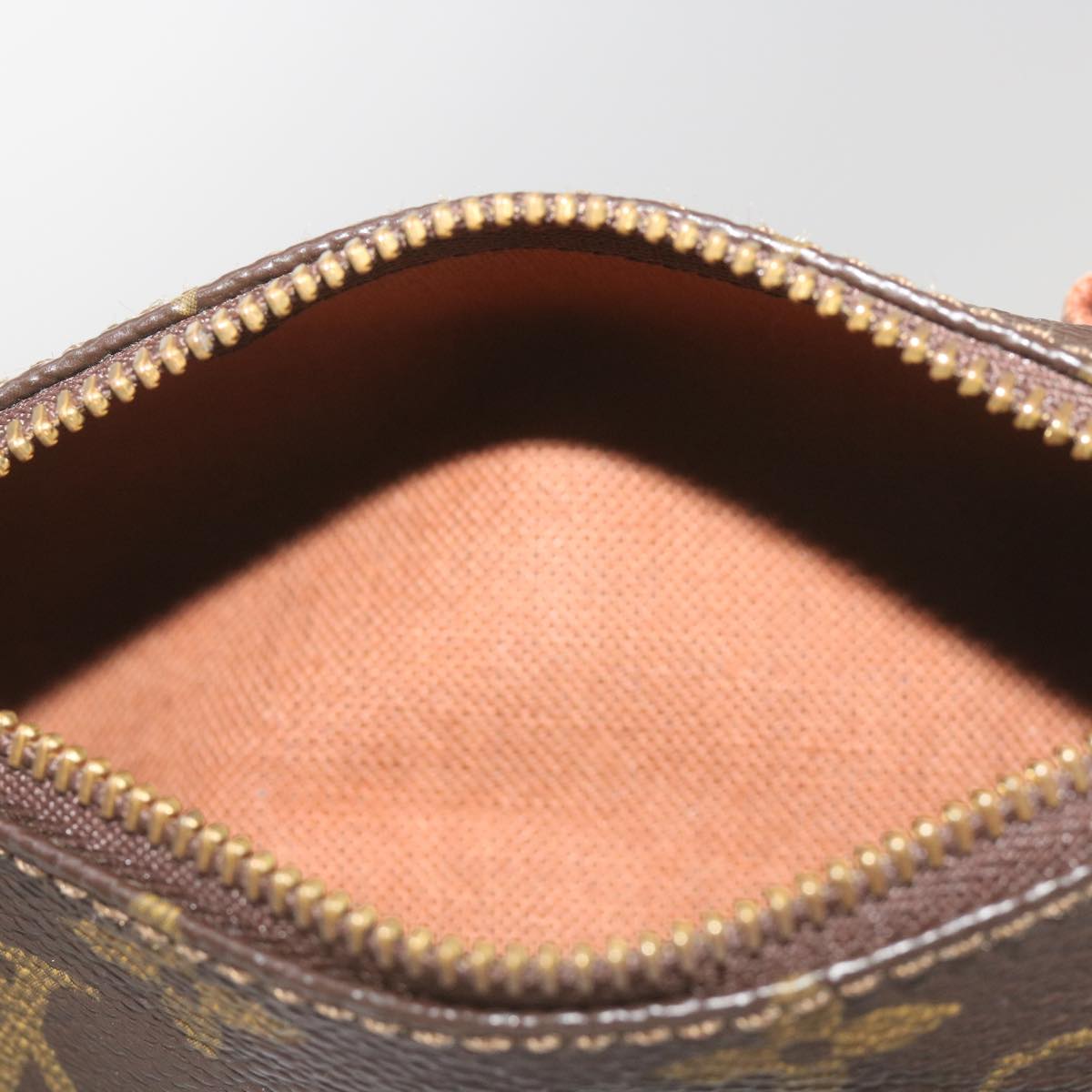 Louis Vuitton Etui À Balles De Golf  Canvas Clutch Bag