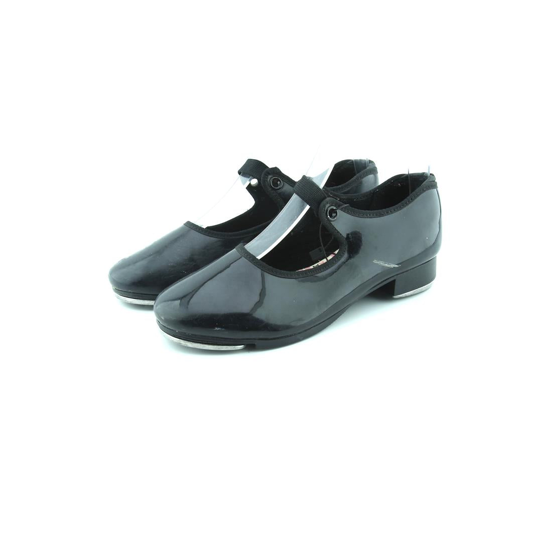 CAPEZIO .