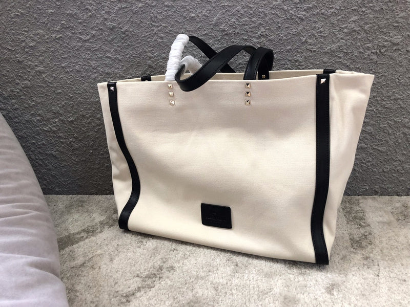 Amelia's Bag Gallery - VEL Bags - 079