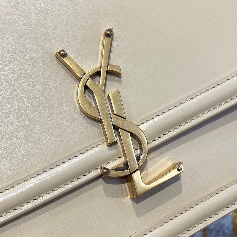 Amelia - YSL Bag - 3829