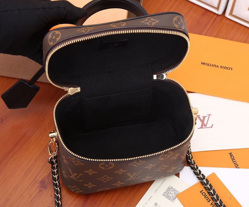 Fan Fashion Lu-Vi Bags - 16806