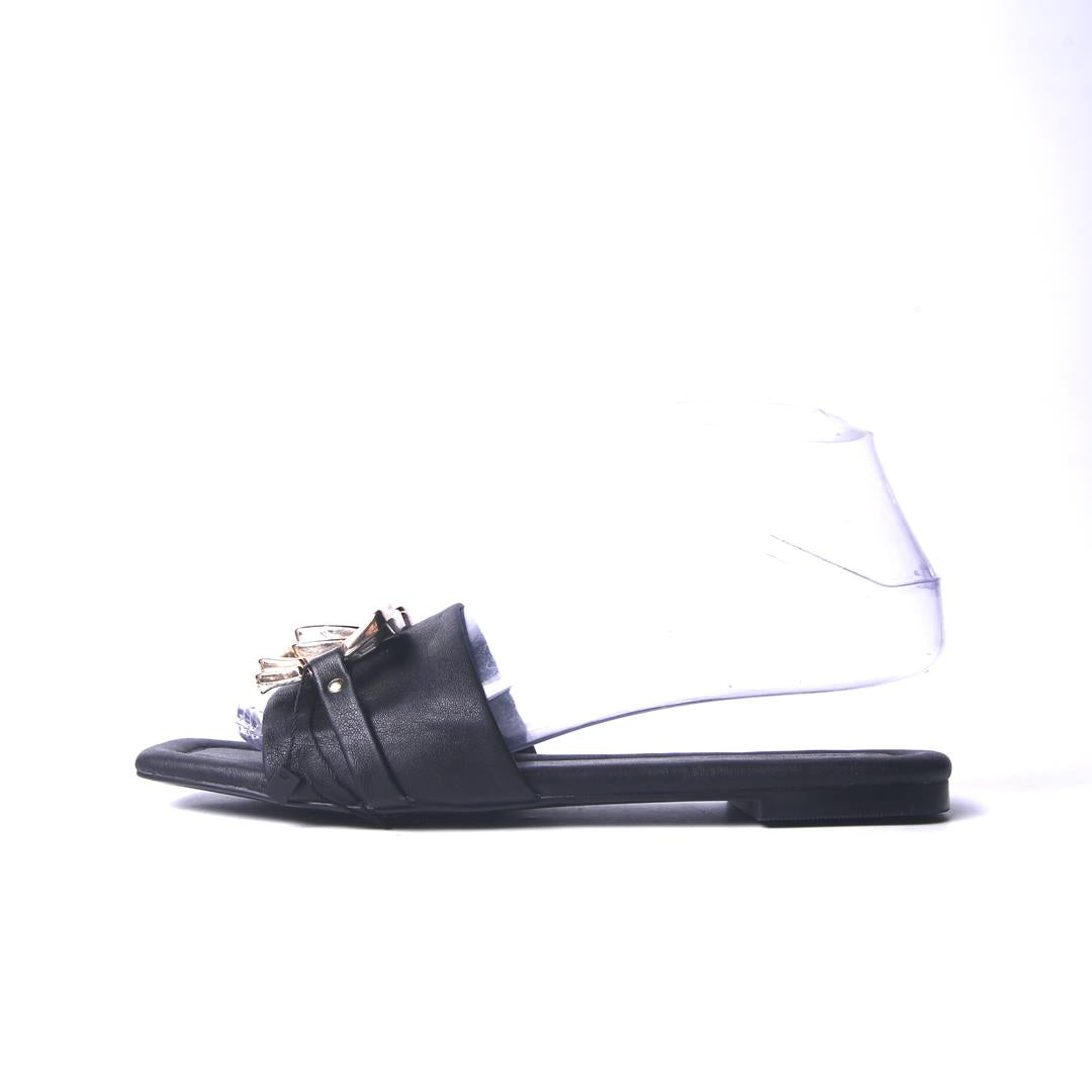 STRADIVARIUS .