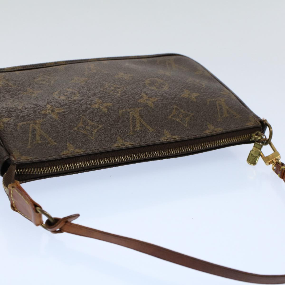 Louis Vuitton Pochette Accessoire  Canvas Clutch Bag