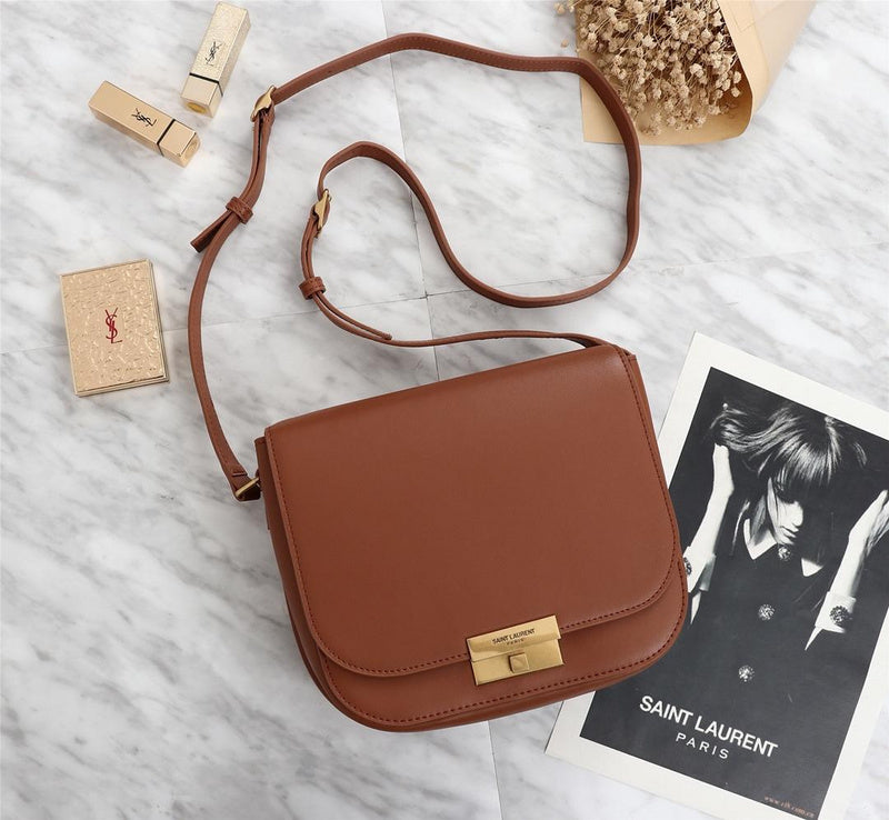 Amelia - YSL Bag - 2551