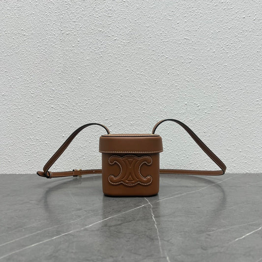 CE Small Box Cuir Triomphe Brown For Women 4in/11Amelia199263DU3.04LU