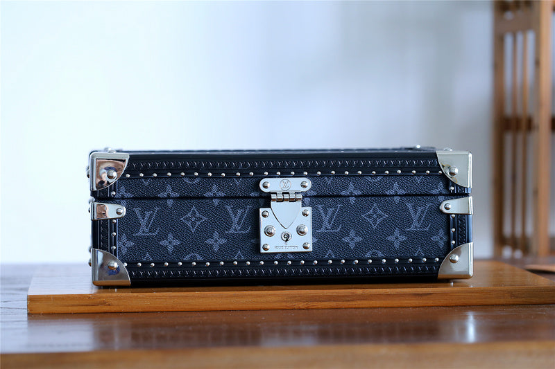 Fan Fashion Lu-Vi bags - 11362