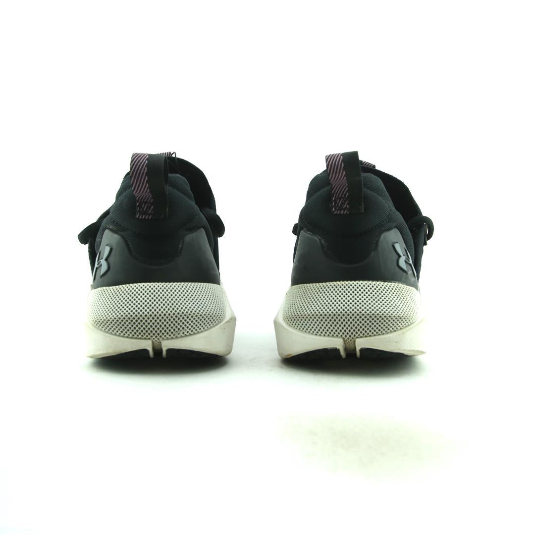 UNDER ARMOUR  HOVR SLK EVO
