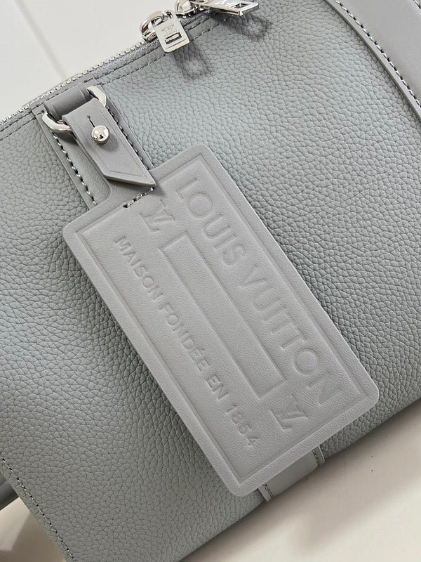 Fan Fashion Lu-Vi bags - 16988