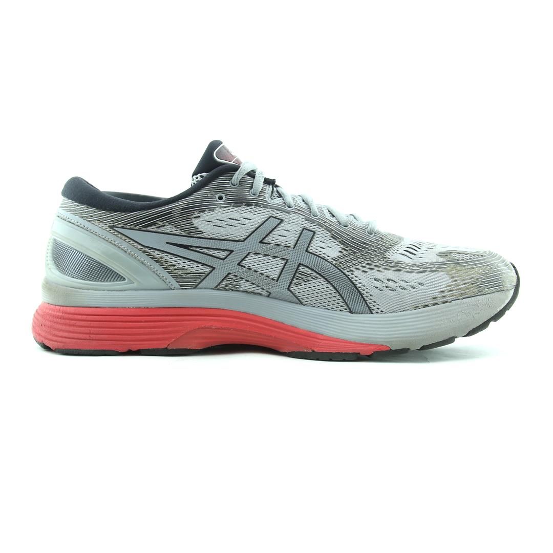 ASICS GEL NIMBUS 21