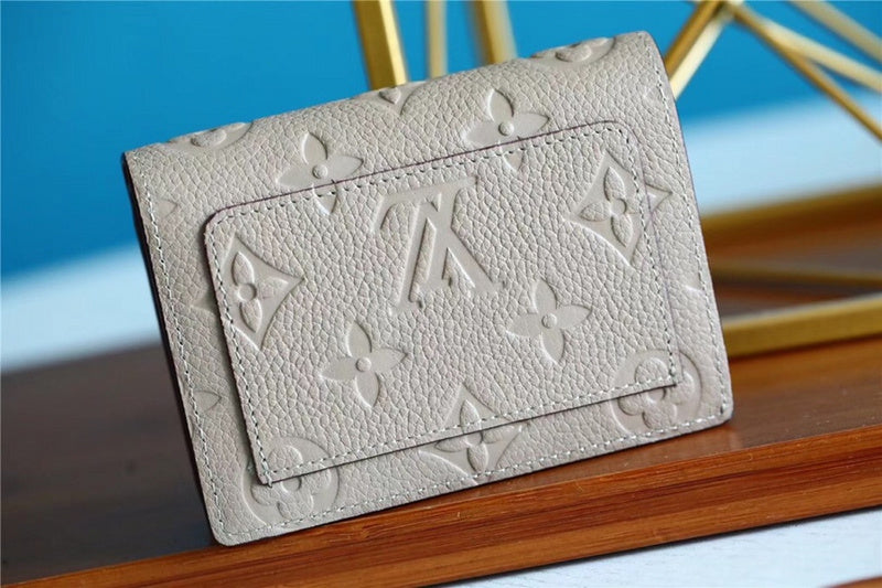 Fan Fashion Lu-Vi bags - 8950