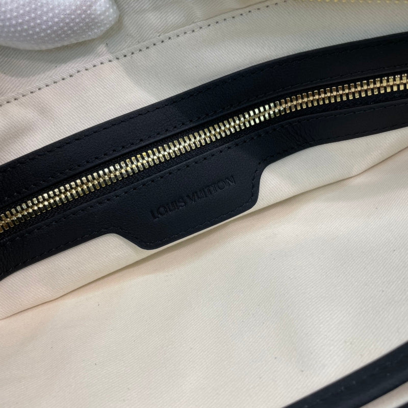 Fan Fashion Lu-Vi bags - 17051