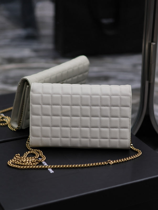 Amelia - YSL Bag - 1811