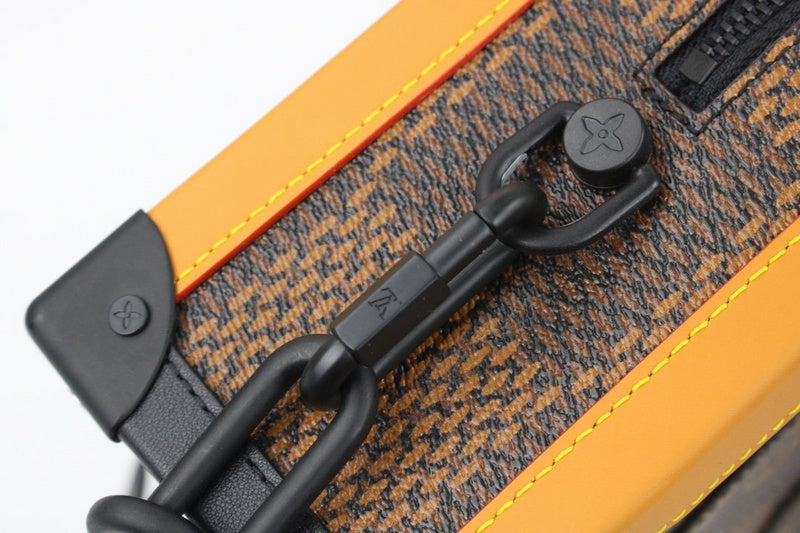 Fan Fashion Lu-Vi bags - 17754