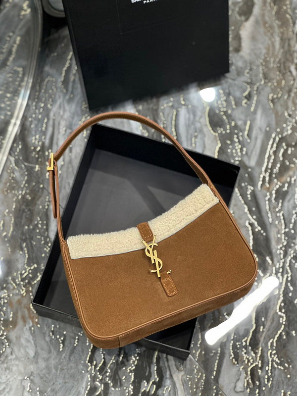 Amelia - YSL Bag - 2489