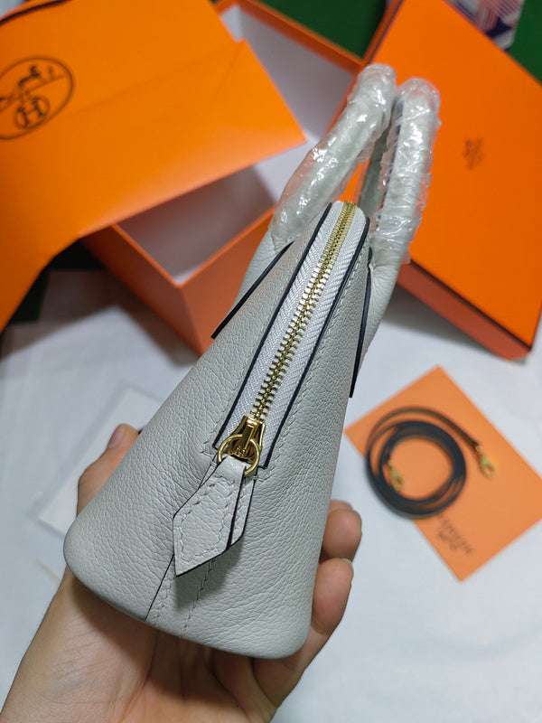 LO - HMS Luxury Bags - 820