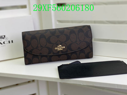 Amelia - CAH Wallet - 054