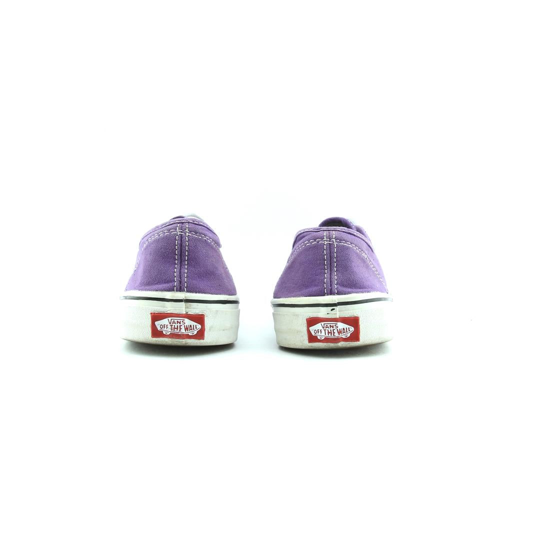 VANS AUTHENTIC