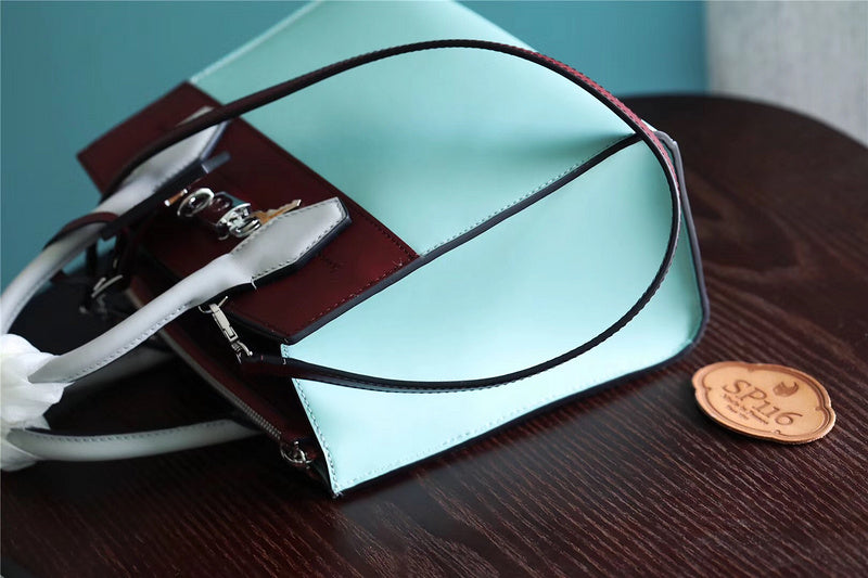 Fan Fashion Lu-Vi bags - 8033