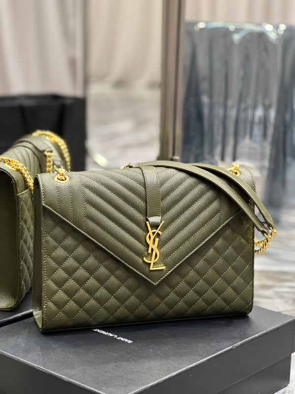 Amelia - YSL Bag - 1883