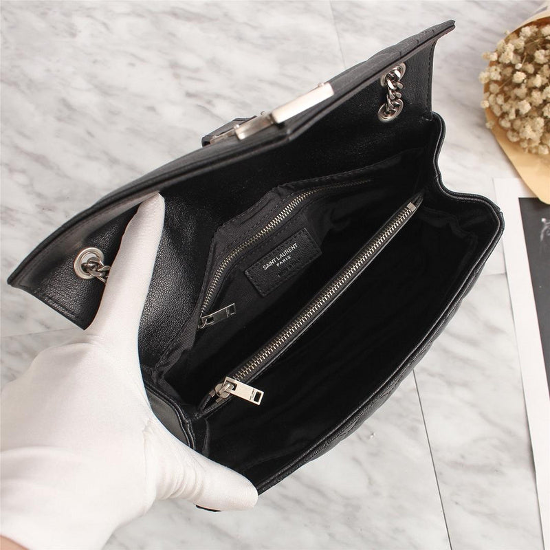 Amelia - YSL Bag - 2819