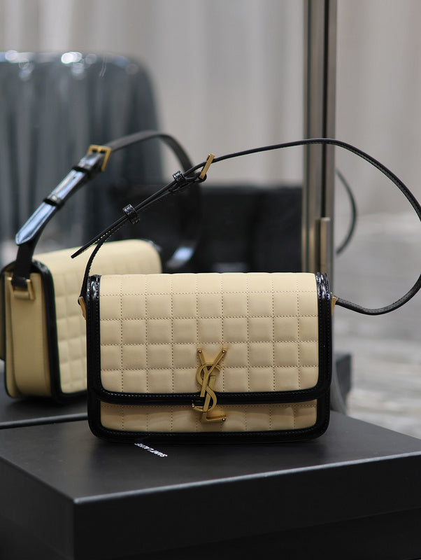 Amelia - YSL Bag - 1843